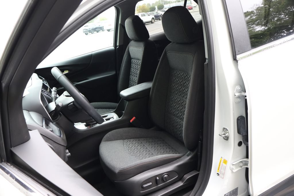 Certified 2023 Chevrolet Equinox LT FWD image 34