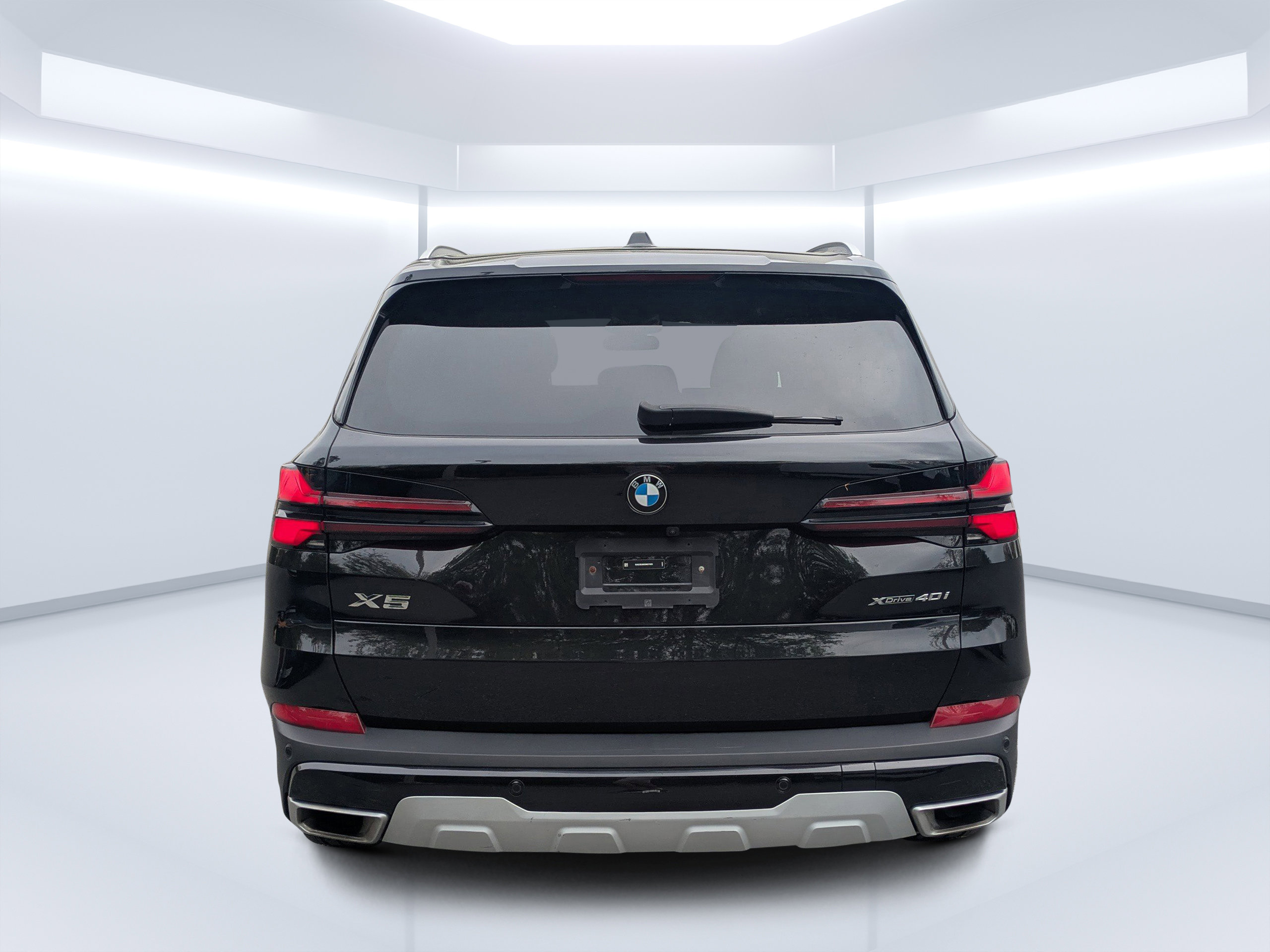 Used 2025 BMW X5 xDrive40i AWD/4WD image 4