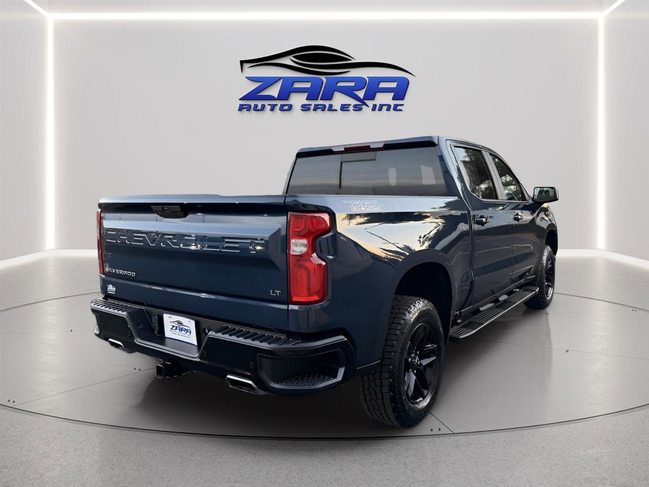 Used 2020 Chevrolet Silverado 1500 LT Trail Boss image 6