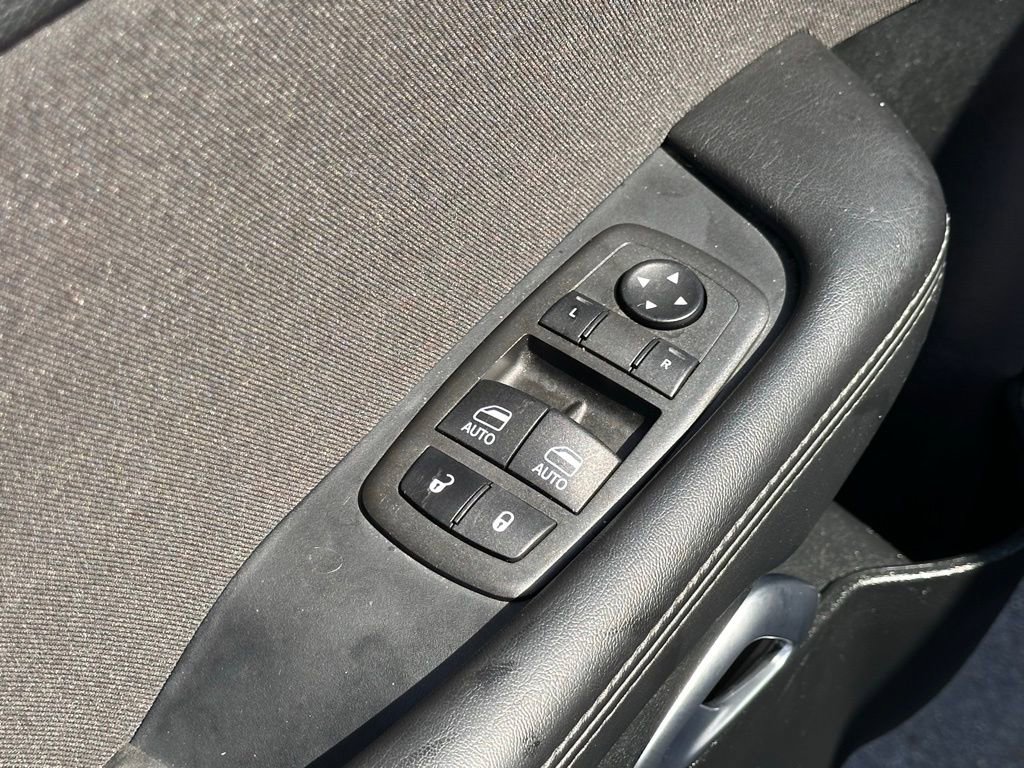 Used 2022 Dodge Challenger GT image 14