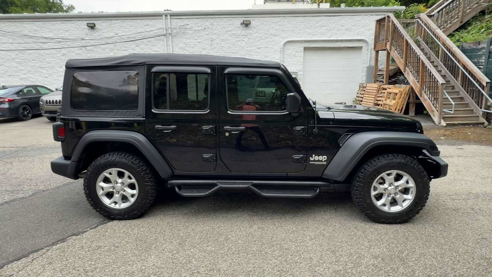 Used 2021 Jeep Wrangler Unlimited Sport AWD/4WD image 9