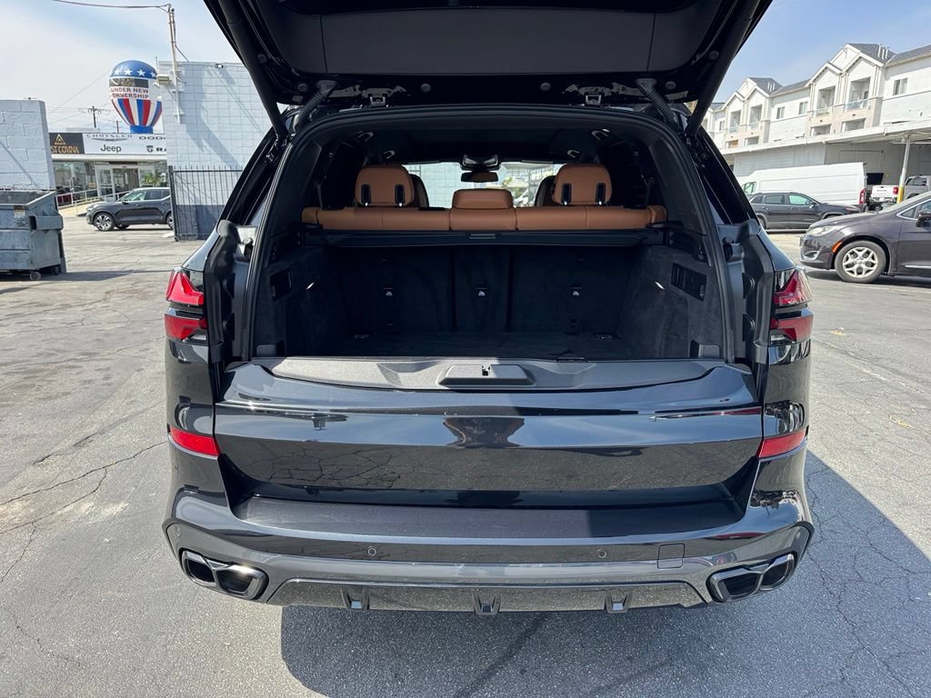 Used 2026 BMW X5 M60i AWD/4WD image 12