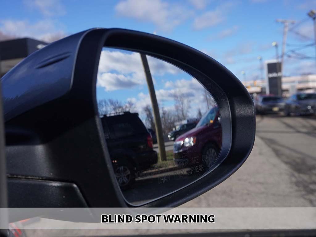 Used 2023 Kia Forte LXS w/ LXS Technology Package image 4