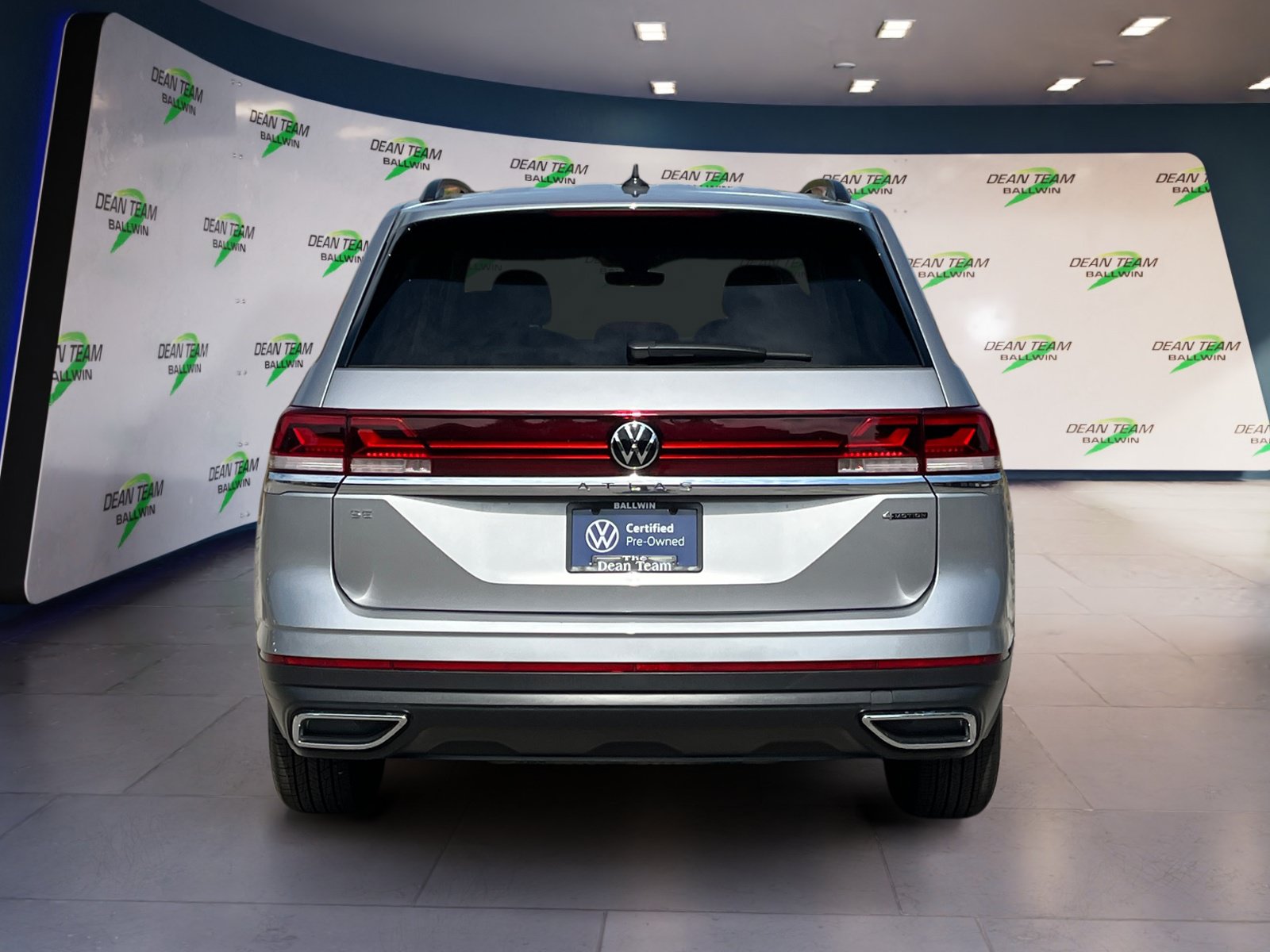 Used 2025 Volkswagen Atlas SE AWD/4WD image 7
