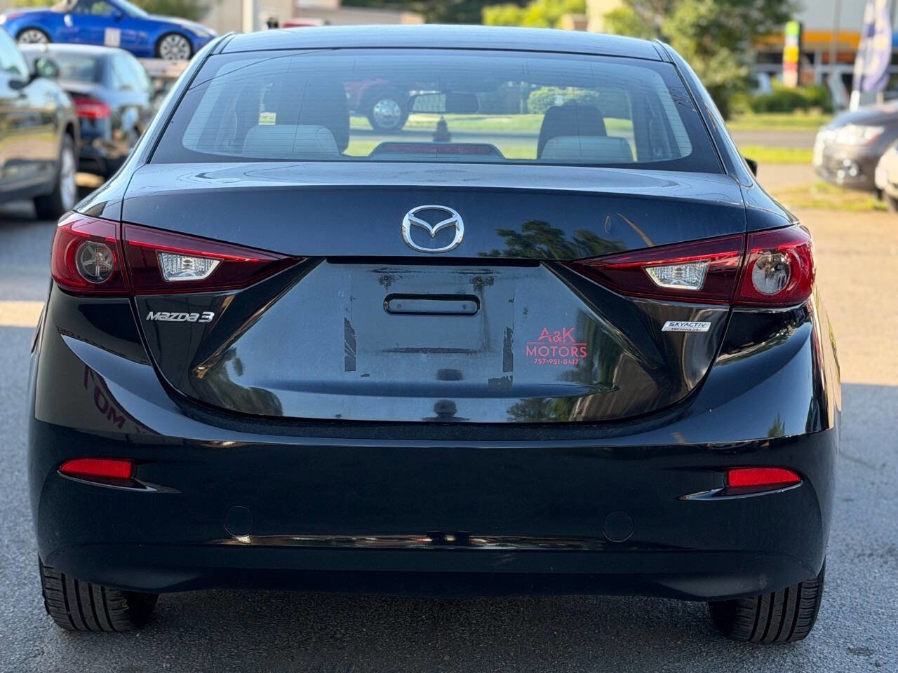 Used 2014 MAZDA MAZDA3 i SV FWD image 6