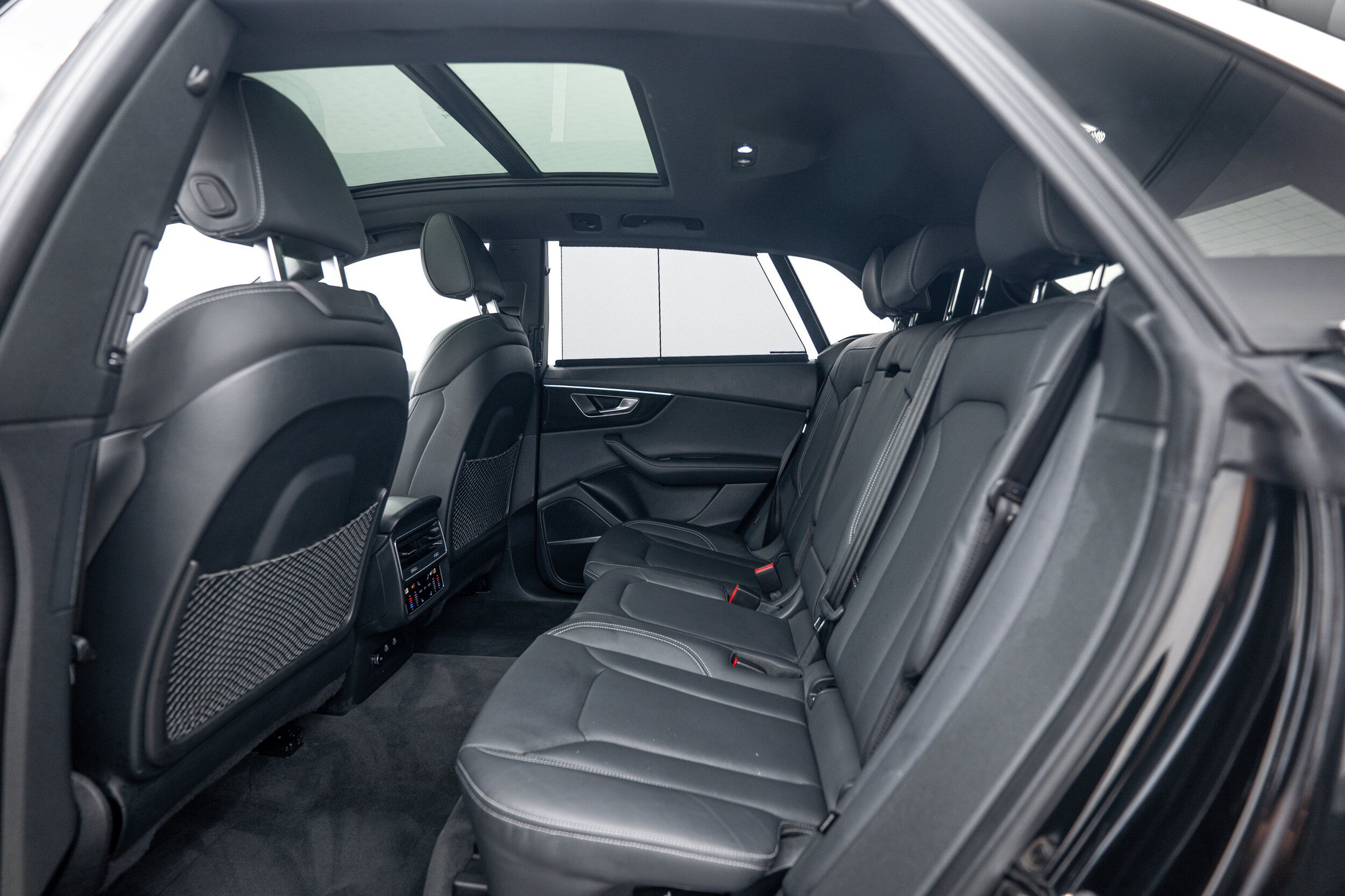 Certified 2024 Audi Q8 Prestige w/ Prestige Package AWD/4WD image 19
