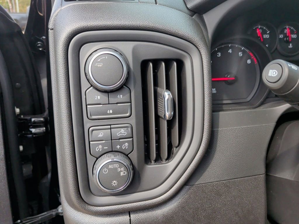 New 2026 Chevrolet Silverado 2500 Custom w/ Custom Value Package image 15