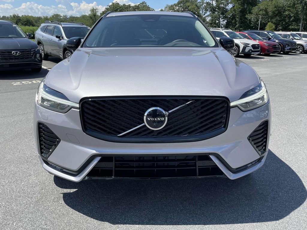 New 2026 Volvo XC60 B5 Plus w/ Protection Package Premier image 25
