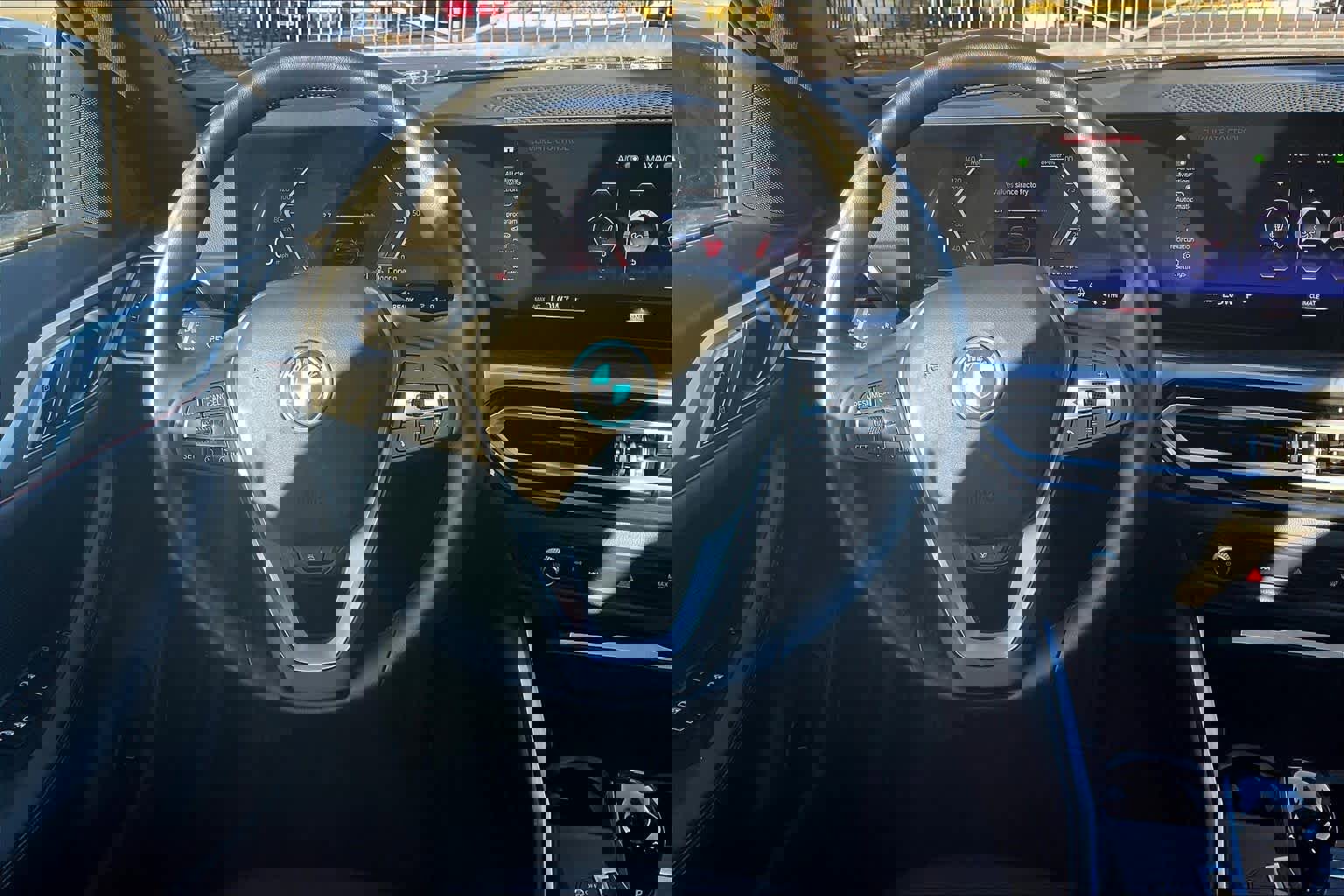 Used 2023 BMW i4 eDrive35 w/ Premium Package image 8