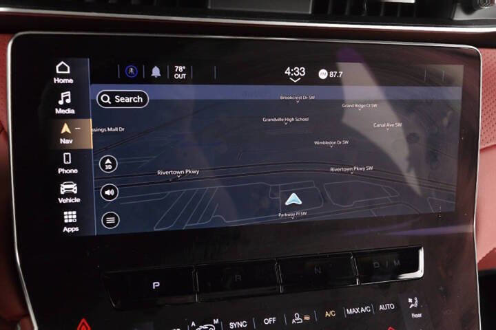 Used 2023 Maserati Grecale Modena image 22