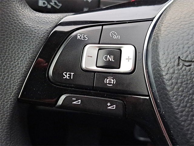 Used 2021 Volkswagen Tiguan S image 17