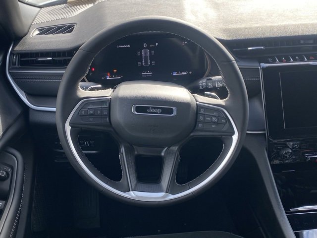 New 2025 Jeep Grand Cherokee Altitude image 57