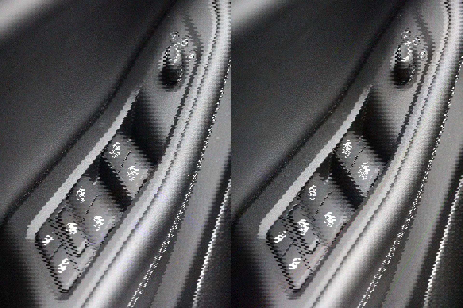 Used 2022 Jeep Grand Cherokee Limited image 20