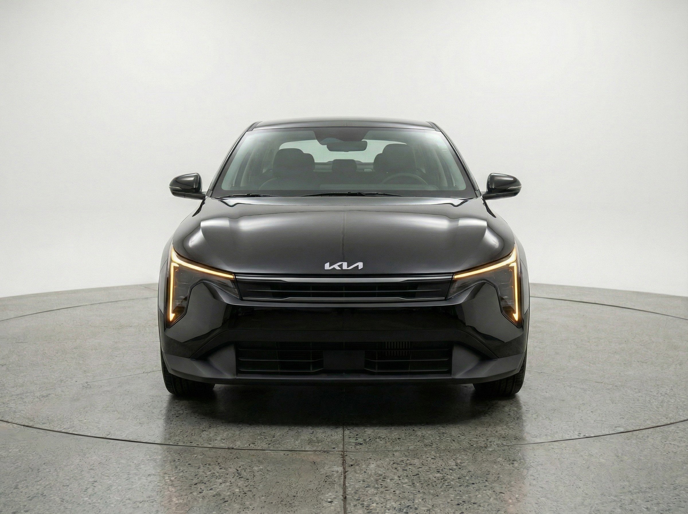 Used 2025 Kia K4 LXS image 2