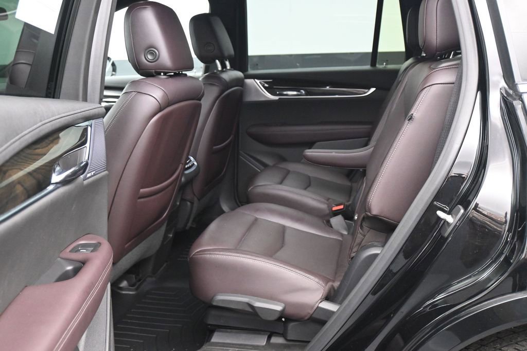 Used 2020 Cadillac XT6 Premium Luxury FWD image 12