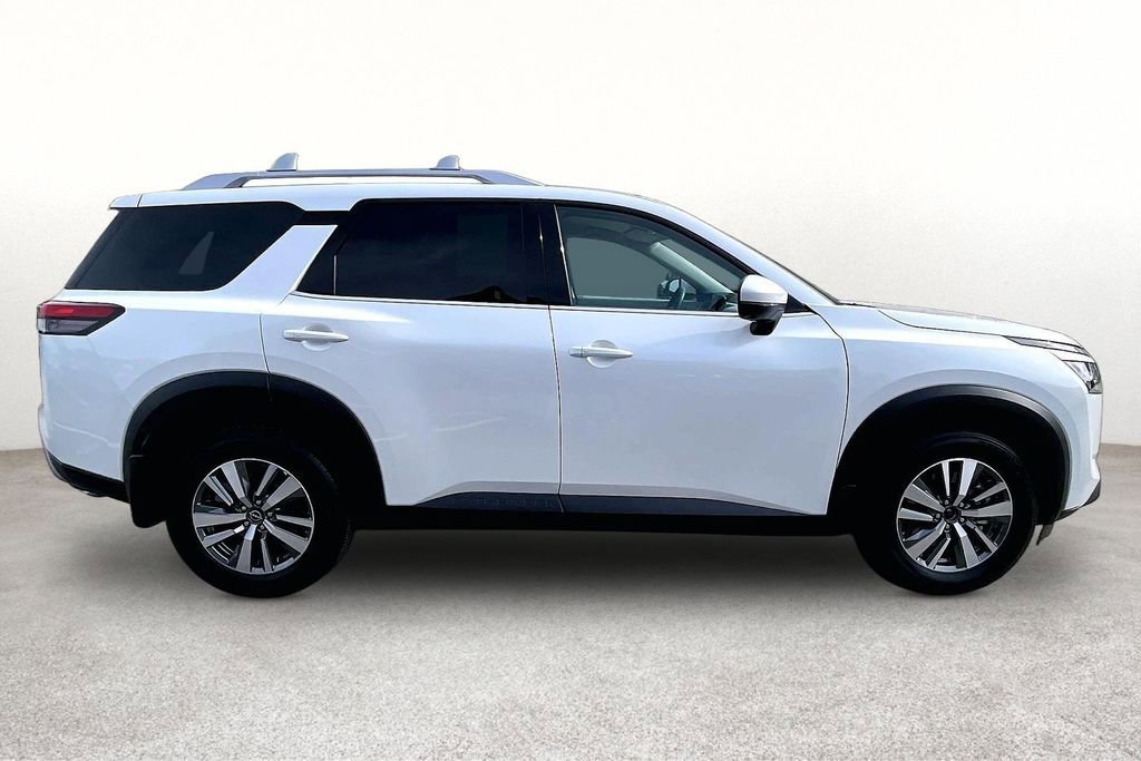 Used 2025 Nissan Pathfinder SL image 47