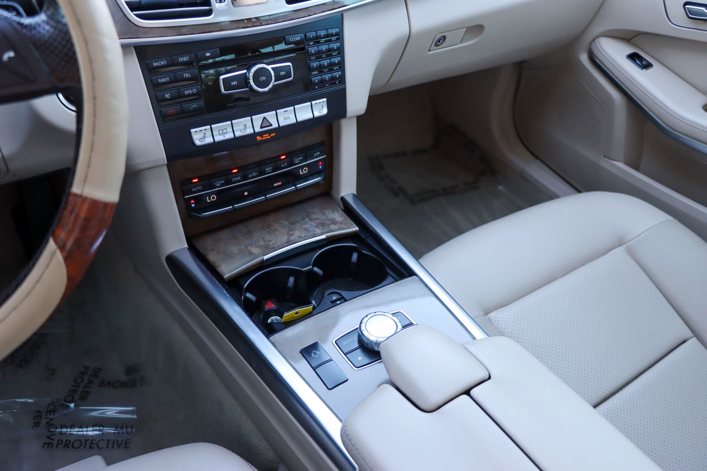 Used 2014 Mercedes-Benz E 350 Sedan image 38