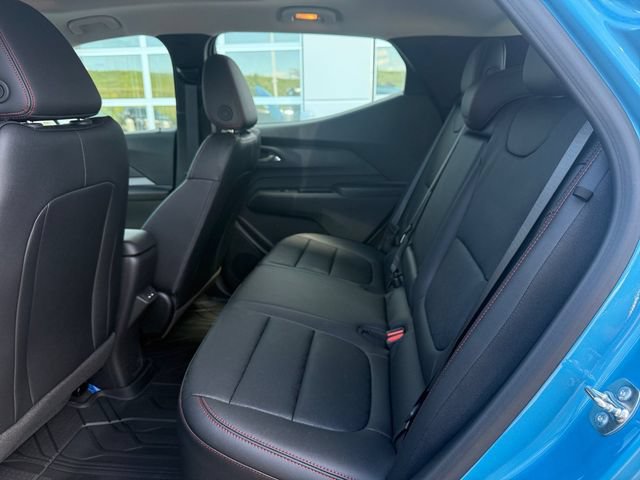 Used 2027 Chevrolet Bolt RS w/ Technology Package FWD image 18