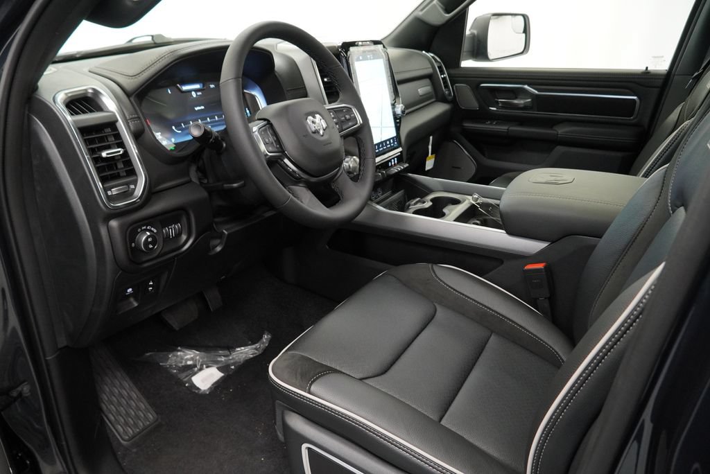New 2027 RAM 1500 Laramie w/ Laramie Preferred Package AWD/4WD image 16