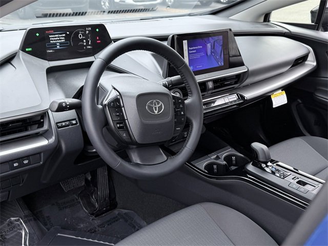 Certified 2025 Toyota Prius LE image 18