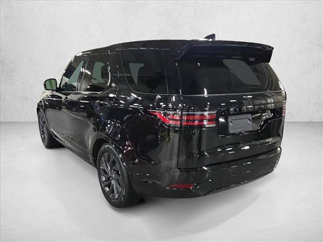 Used 2024 Land Rover Discovery Dynamic SE AWD/4WD image 6