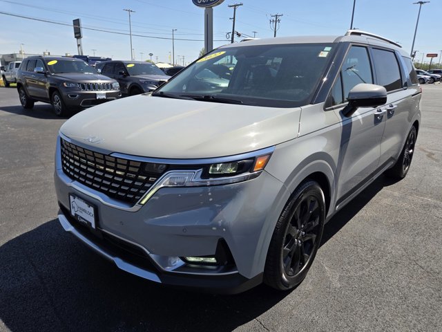 Used 2022 Kia Carnival SX FWD image 4