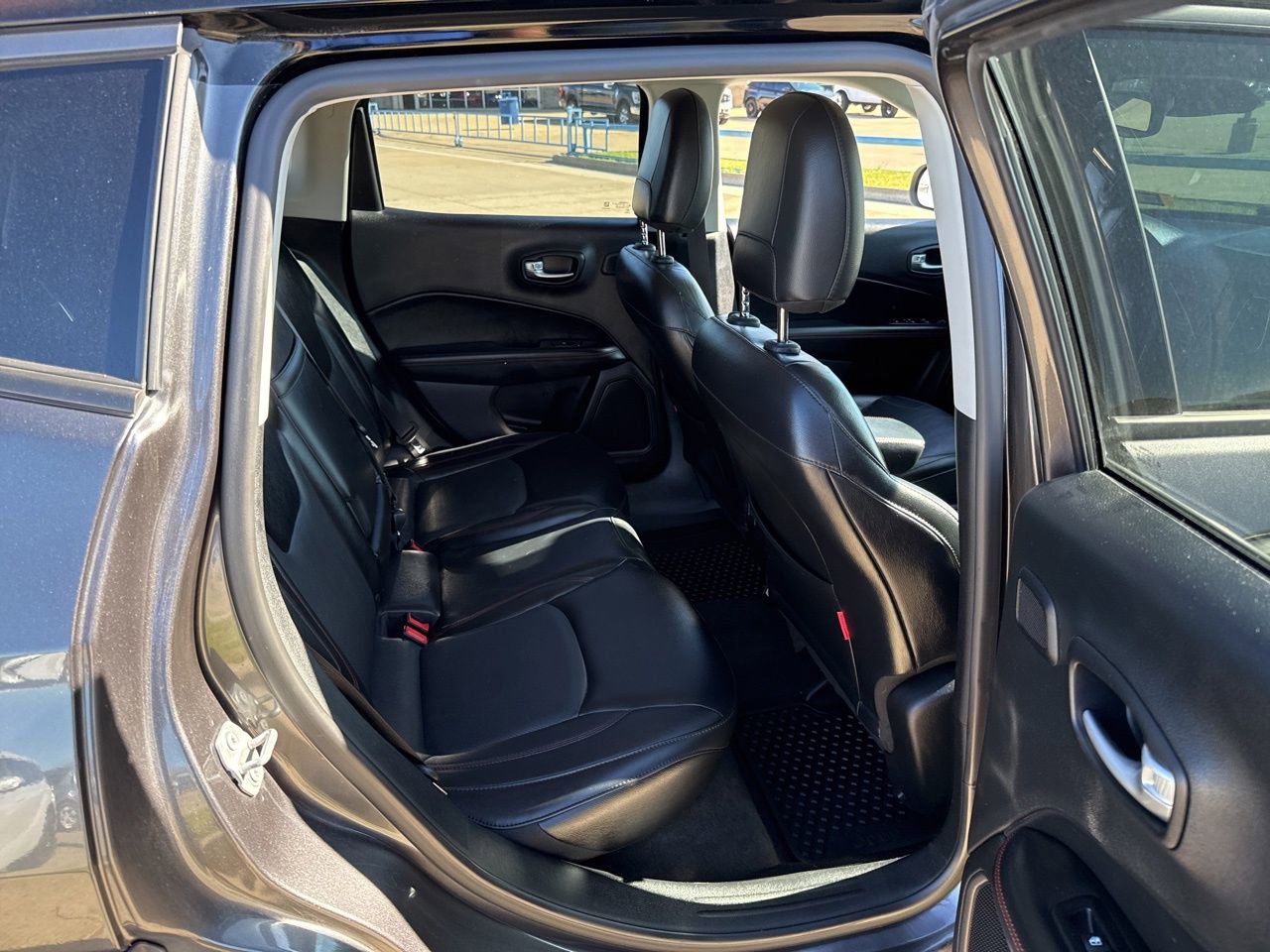 Used 2017 Jeep Compass Trailhawk w/ Leather Interior Group image 12