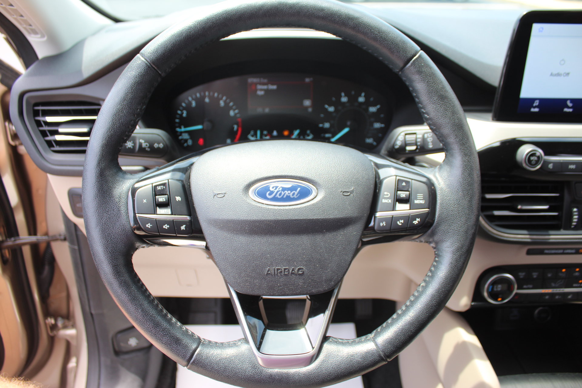 Used 2021 Ford Escape SEL FWD image 17