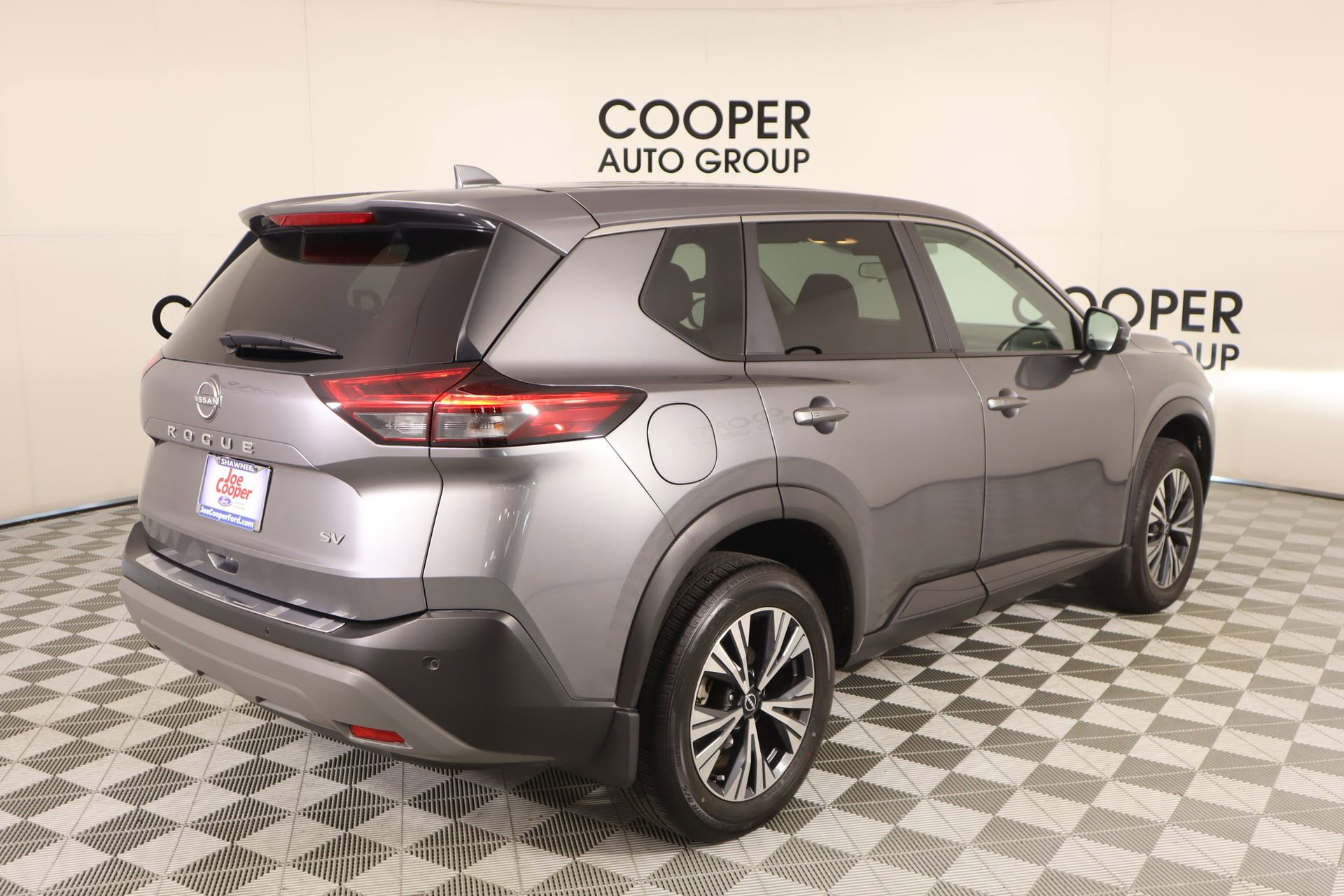 Used 2022 Nissan Rogue SV FWD image 19