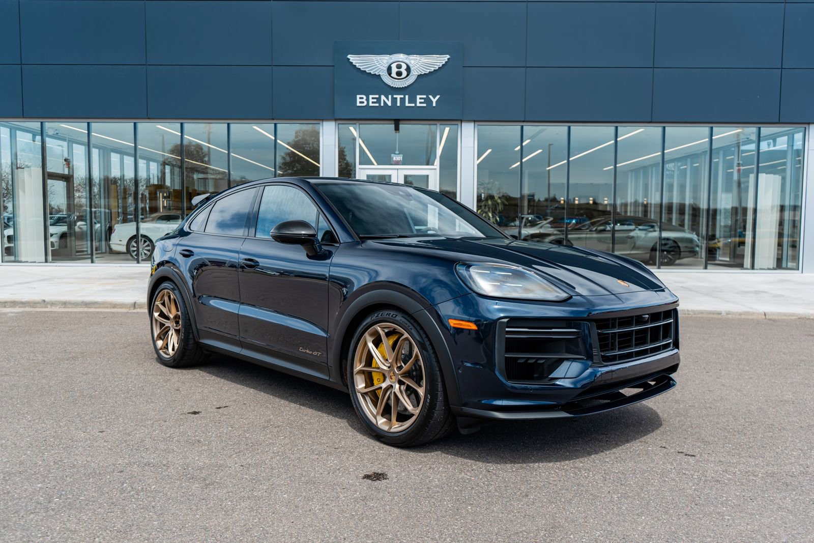 Used 2024 Porsche Cayenne Turbo GT AWD/4WD image 18