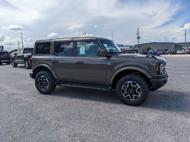 New 2026 Ford Bronco Outer Banks AWD/4WD image 2