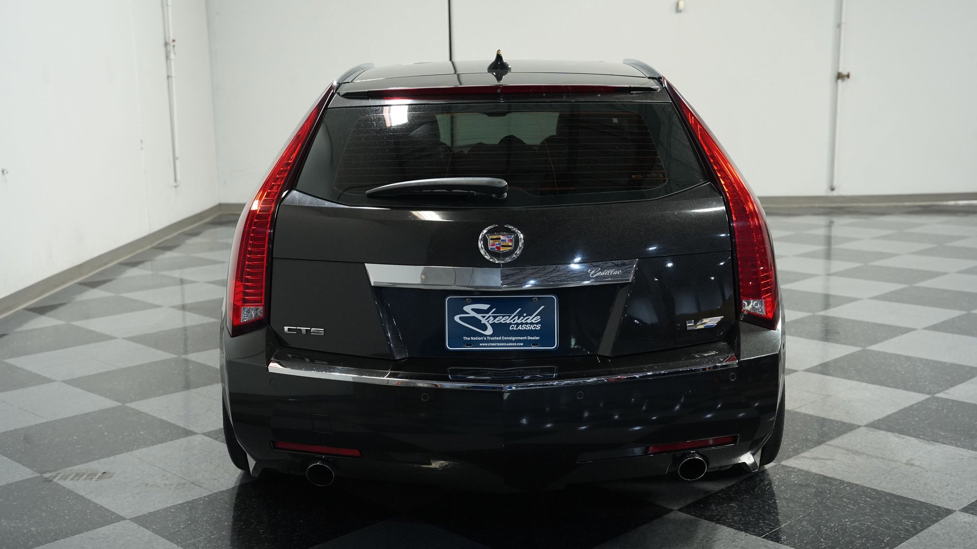 Used 2013 Cadillac CTS V w/ Wood Trim Package image 9