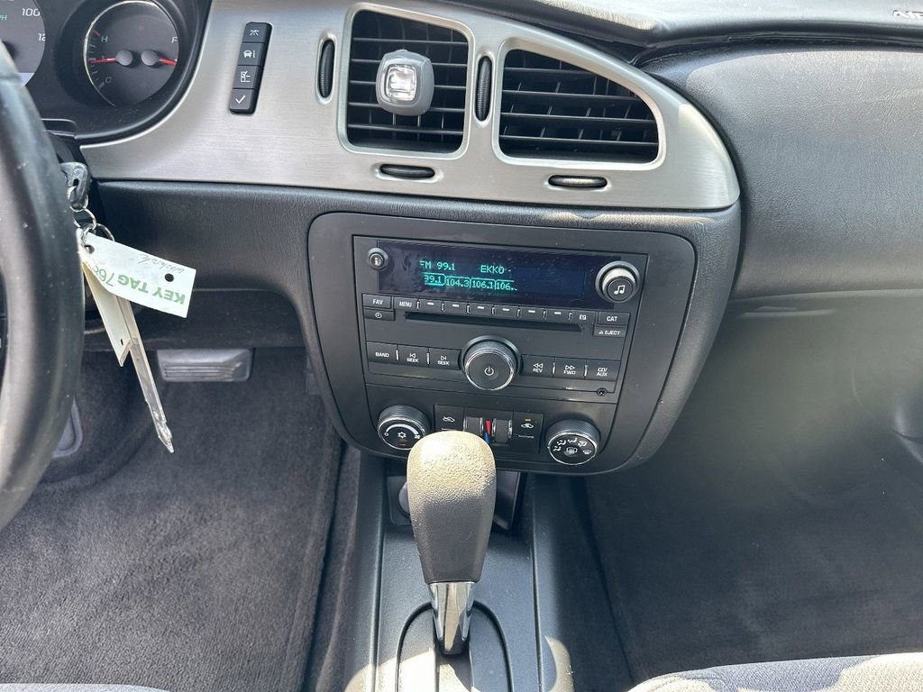 Used 2006 Chevrolet Monte Carlo LT w/ Preferred Equipment Group FWD image 8