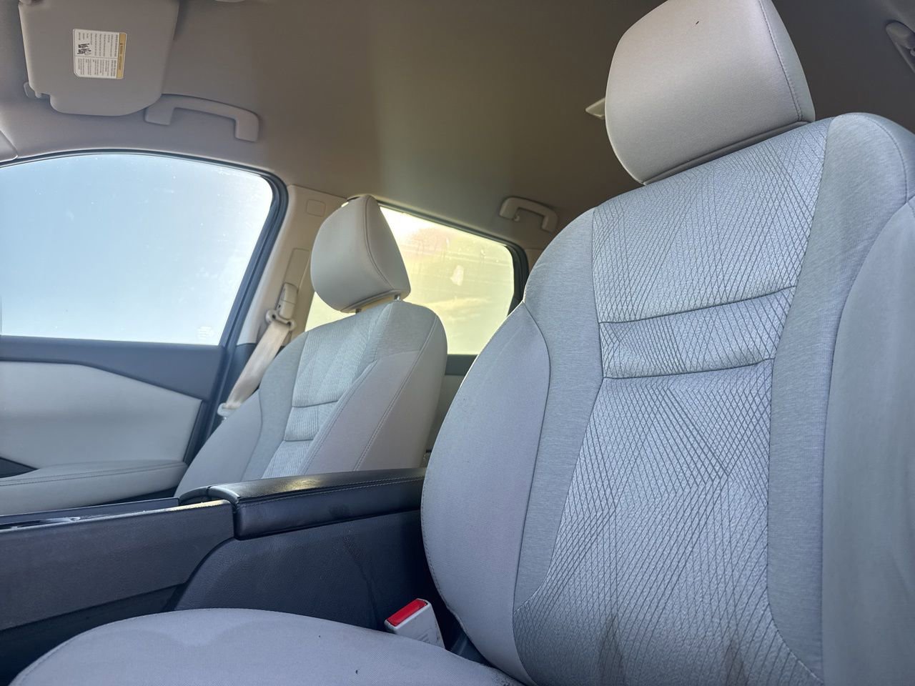 Used 2024 Nissan Rogue SV image 38