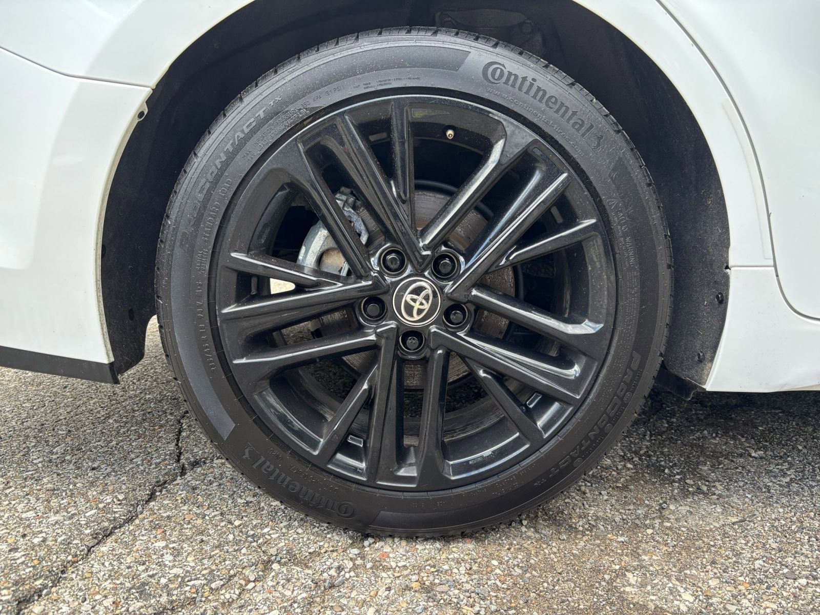 Used 2025 Toyota Camry SE FWD image 31