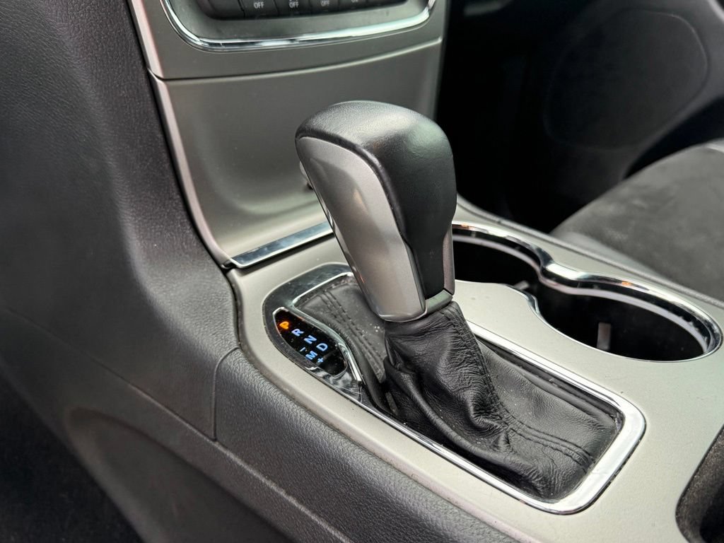 Used 2018 Jeep Grand Cherokee Altitude AWD/4WD image 21