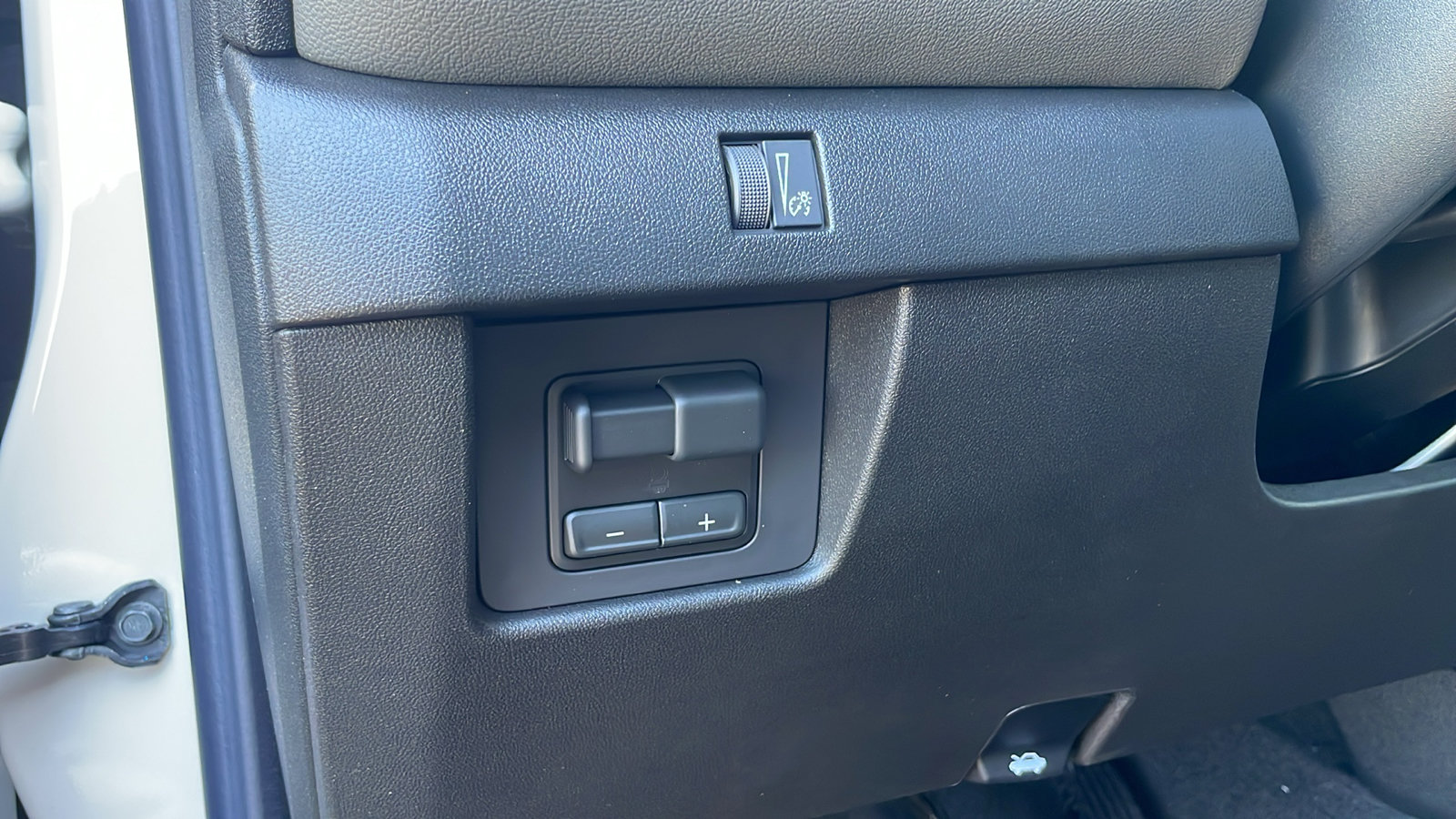 New 2026 Chevrolet Colorado ZR2 w/ Technology Package AWD/4WD image 25