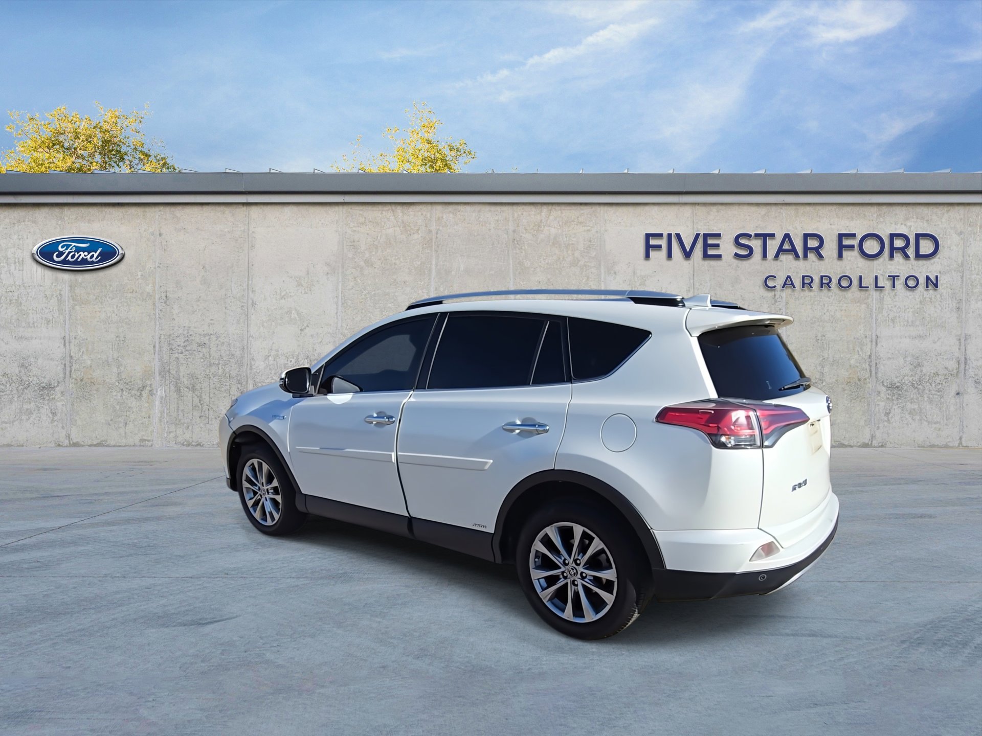 Used 2016 Toyota RAV4 Limited image 7