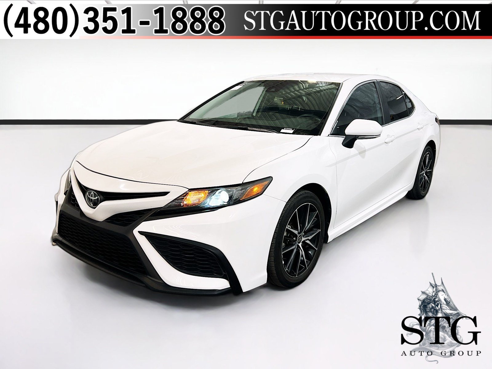 Used 2023 Toyota Camry SE