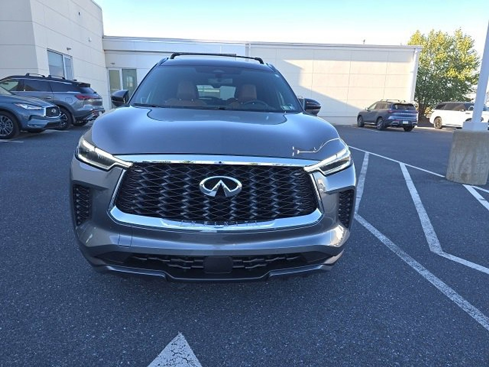 Certified 2025 INFINITI QX60 Autograph w/ Cargo Package image 2