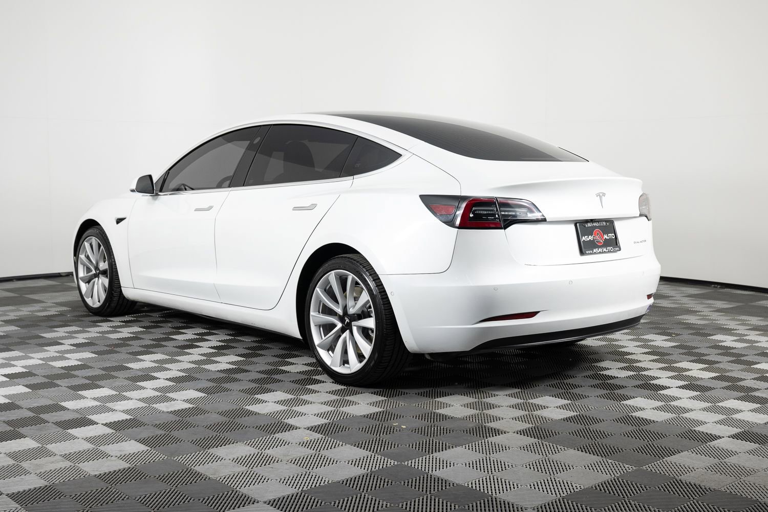 Used 2019 Tesla Model 3 Long Range AWD/4WD image 4