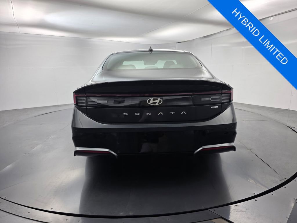 Used 2024 Hyundai Sonata Limited FWD image 5