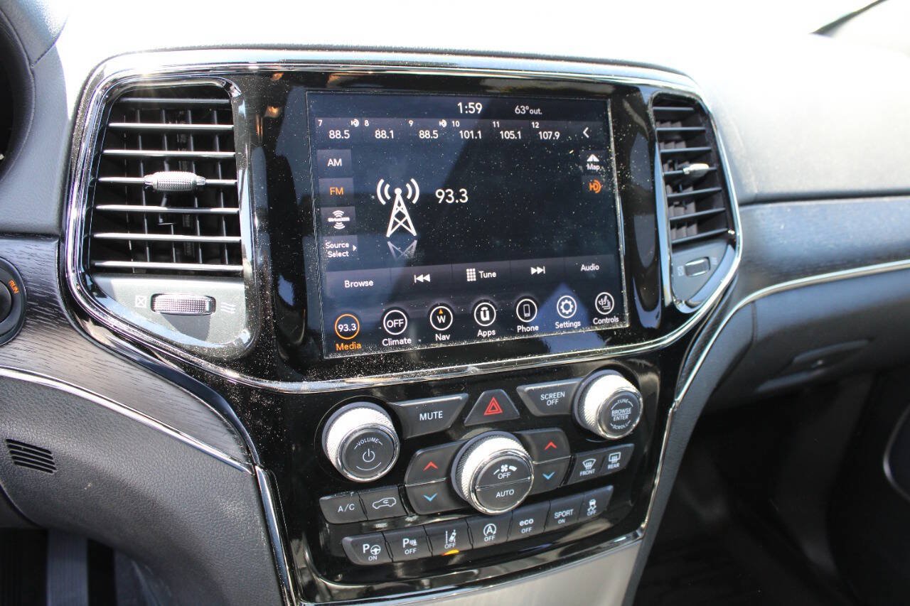 Used 2020 Jeep Grand Cherokee High Altitude AWD/4WD image 15