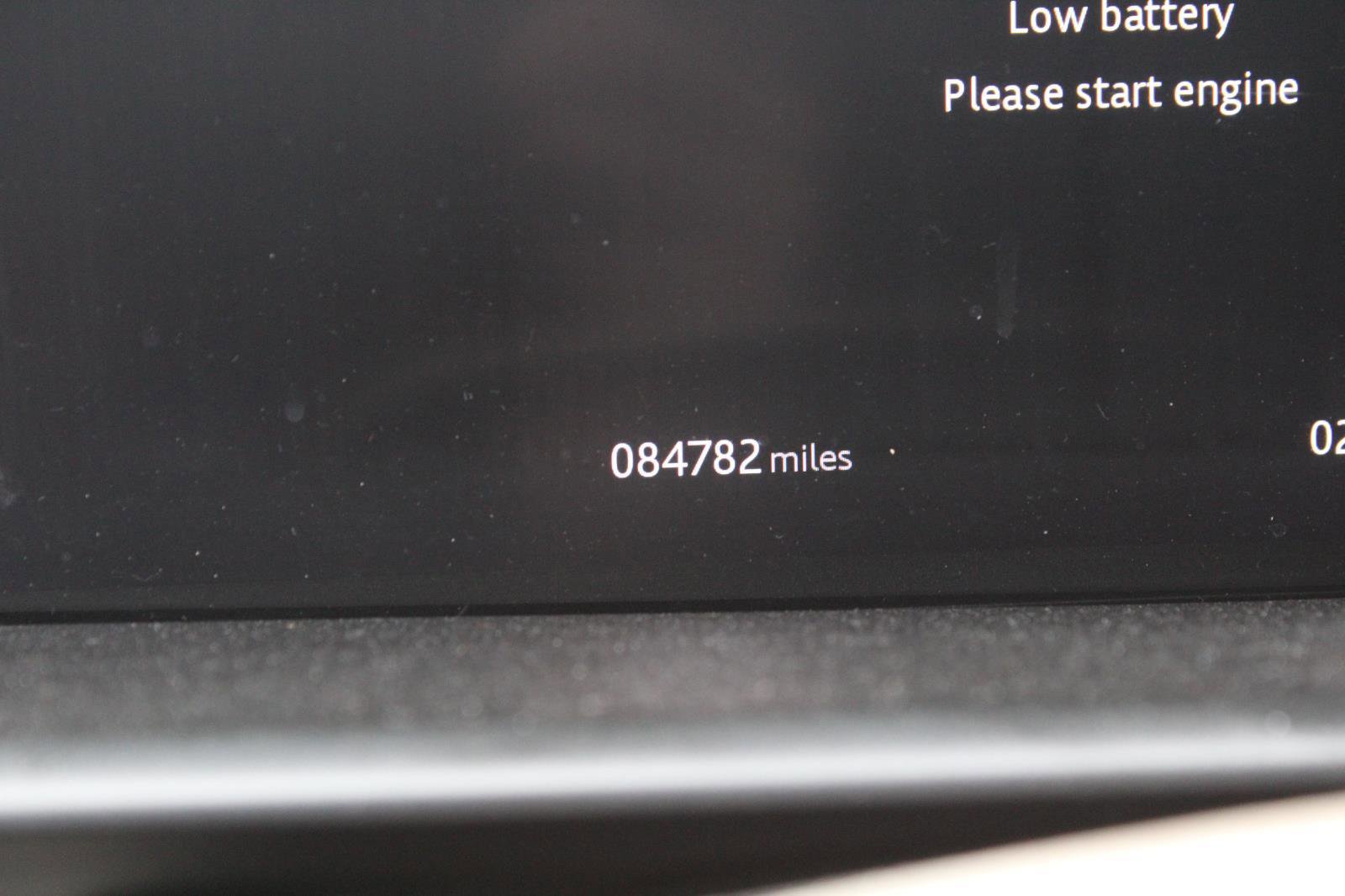 Used 2018 Land Rover Discovery HSE image 9