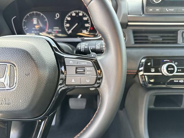 Certified 2025 Honda Pilot Sport image 23