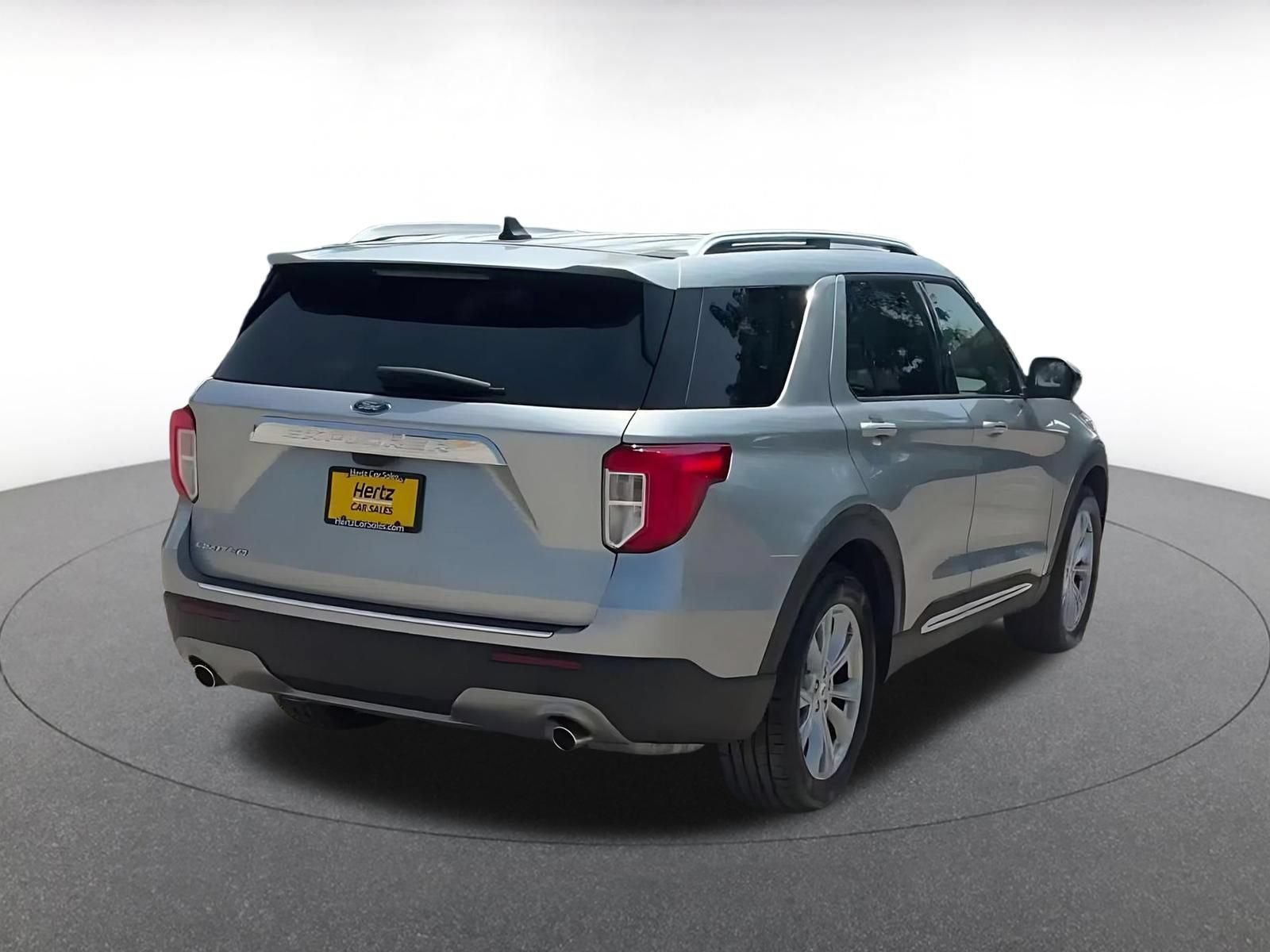 Used 2024 Ford Explorer Limited RWD image 12