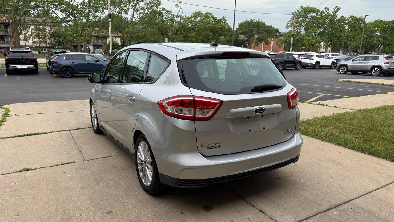 Used 2017 Ford C-MAX Energi SE w/ Equipment Group 402A FWD image 5