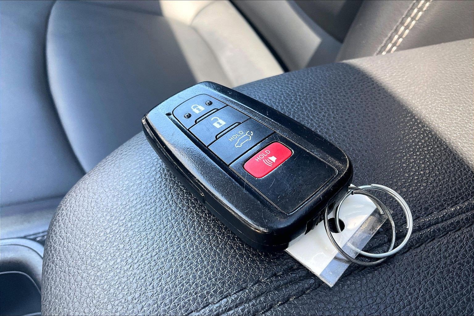 Used 2025 Toyota RAV4 XLE Premium w/ Weather Package AWD/4WD image 14