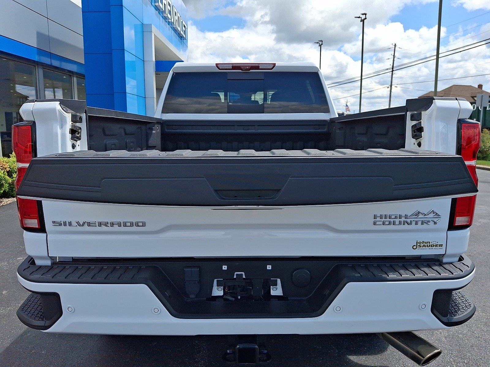 Used 2024 Chevrolet Silverado 3500 High Country w/ High Country Premium Package AWD/4WD image 32