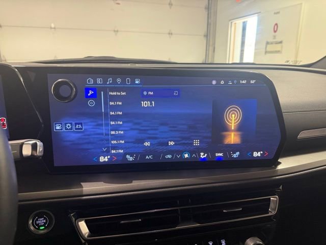 Certified 2025 Chevrolet Traverse LT image 18